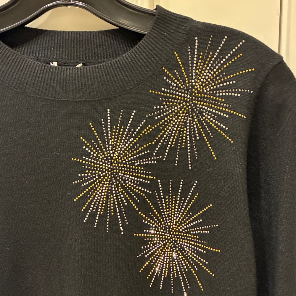 Avara Sweater - Picture 5 of 6